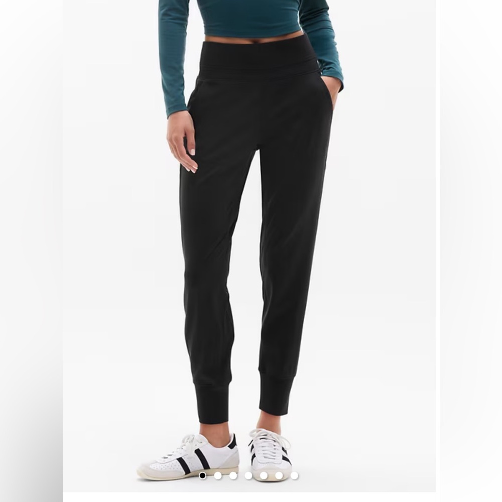 Athleta Venice High Rise Jogger Pants with velvet trim, Small